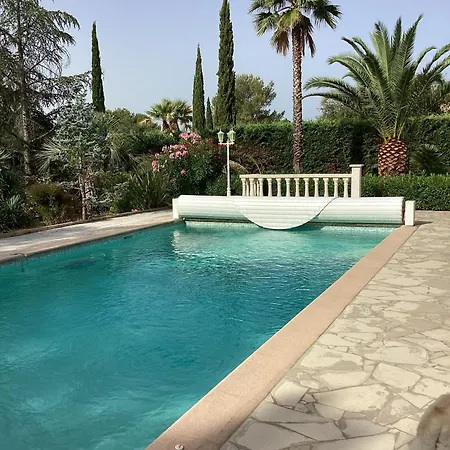 - Clos Saint Jean Apartment Roquebrune-sur-Argens